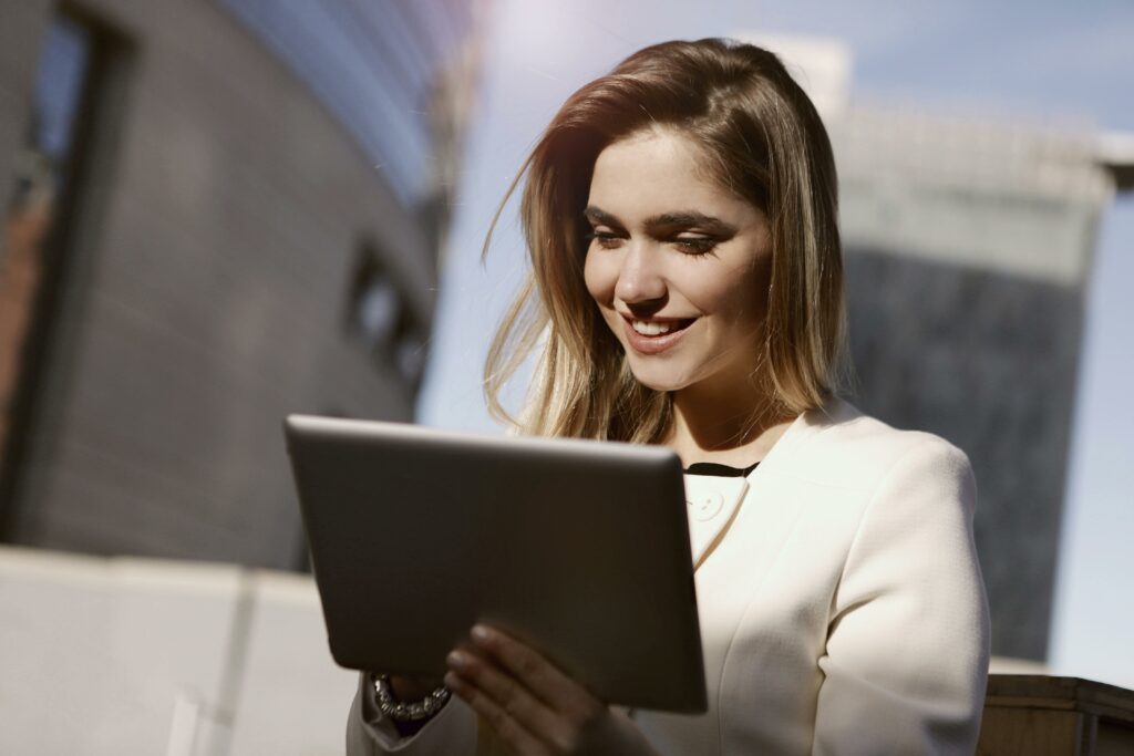 OAC Blog happy smiling reader